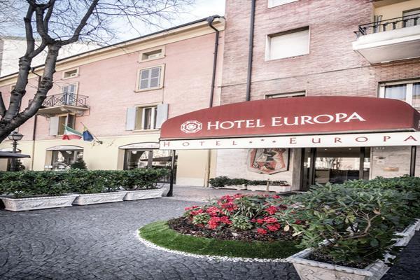 Hotel Europa Модена Экстерьер фото